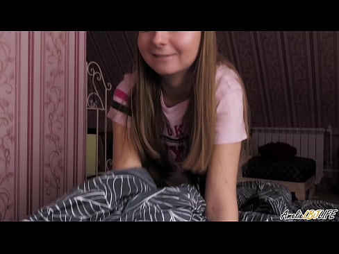 ❤️ Blondie Sucks BFF ของเธออย่างสุดซึ้งและได้รับ Cum ในปากของเธอ โป๊ ที่โป๊ th.assistirhentai.ru ❌️❤